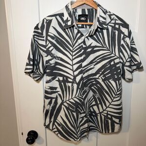 PTO Men’s Hawaiian Print Button Down Shirt Medium